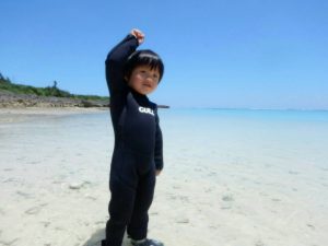お子様のウェットスーツ